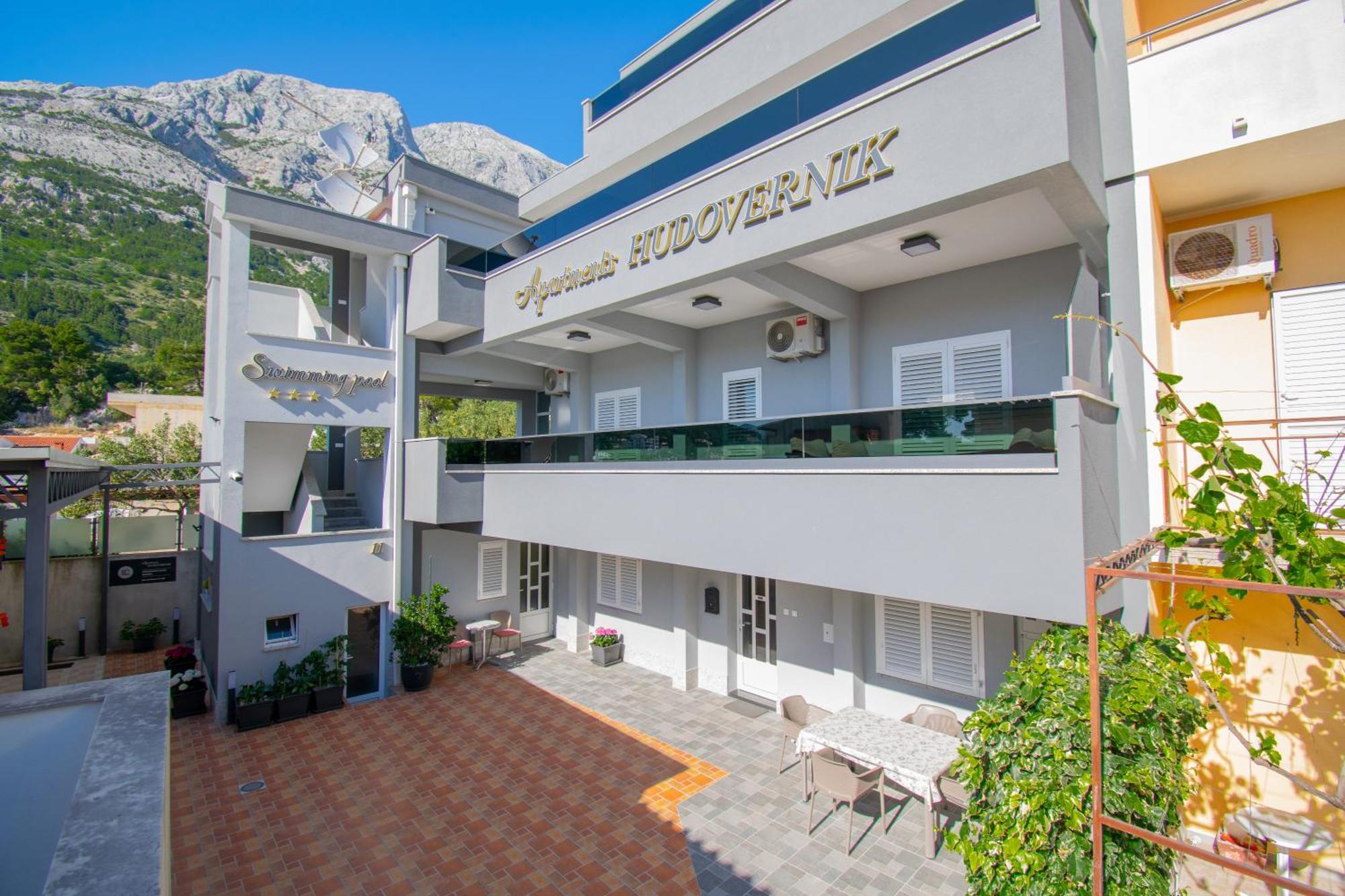 Apartments Hudovernik Baška Voda Exteriör bild